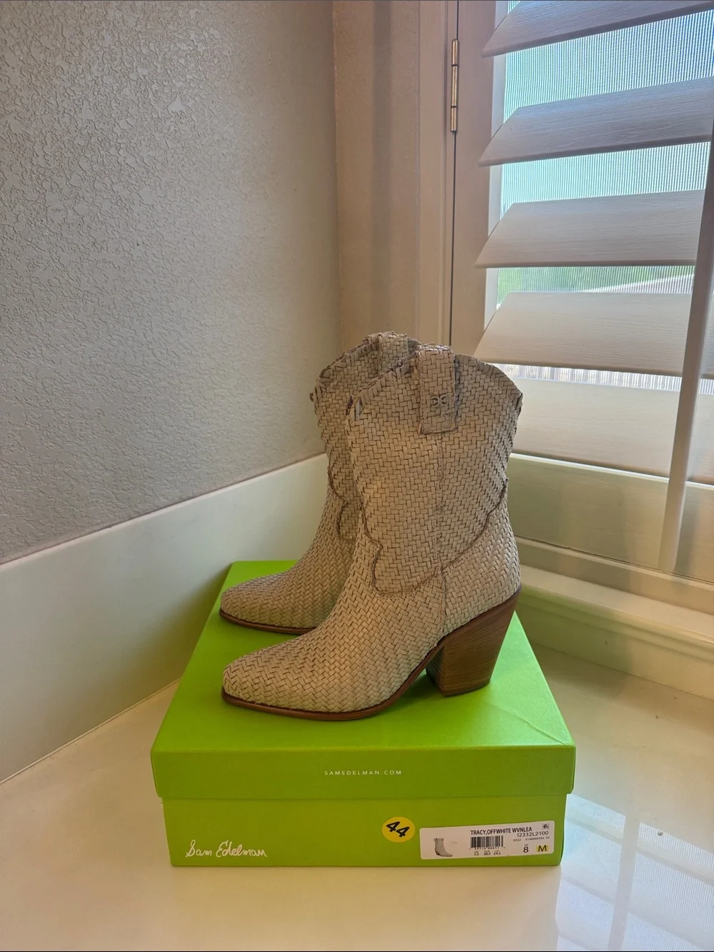Sam Edelman woven cream